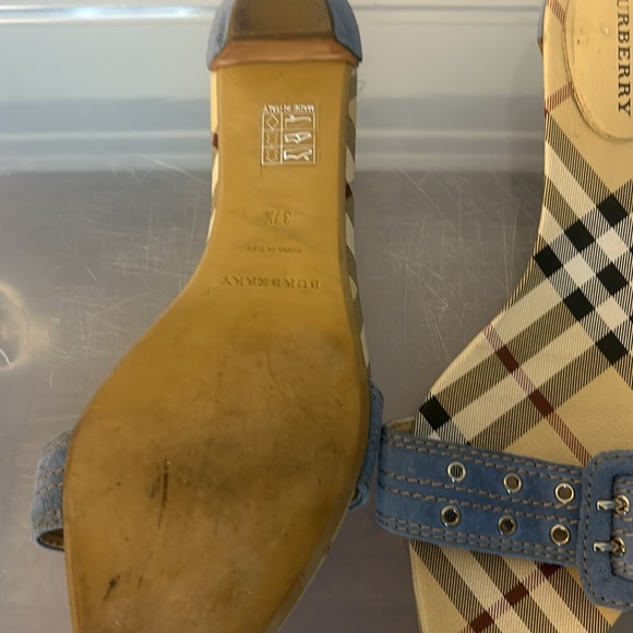 Vintage Burberry sandal - Picture 2 of 4